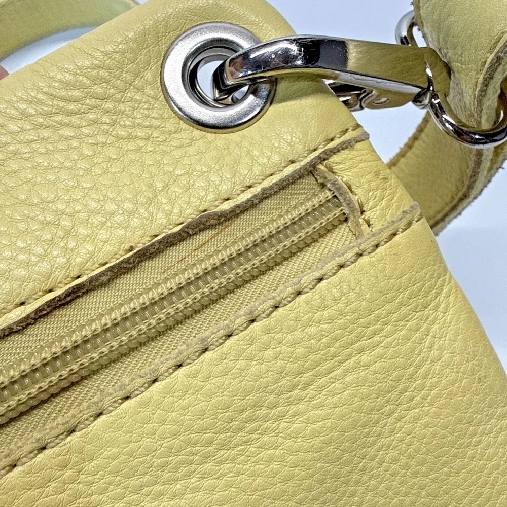 Fossil Sutter Leather Crossbody Bag Shoulder Purse‎ Messenger Pale Yellow Y2K